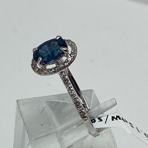 10K White Gold Oval Shape Blue Sapphire and Diamond Halo Ring NEW - Picture 5 of 15
